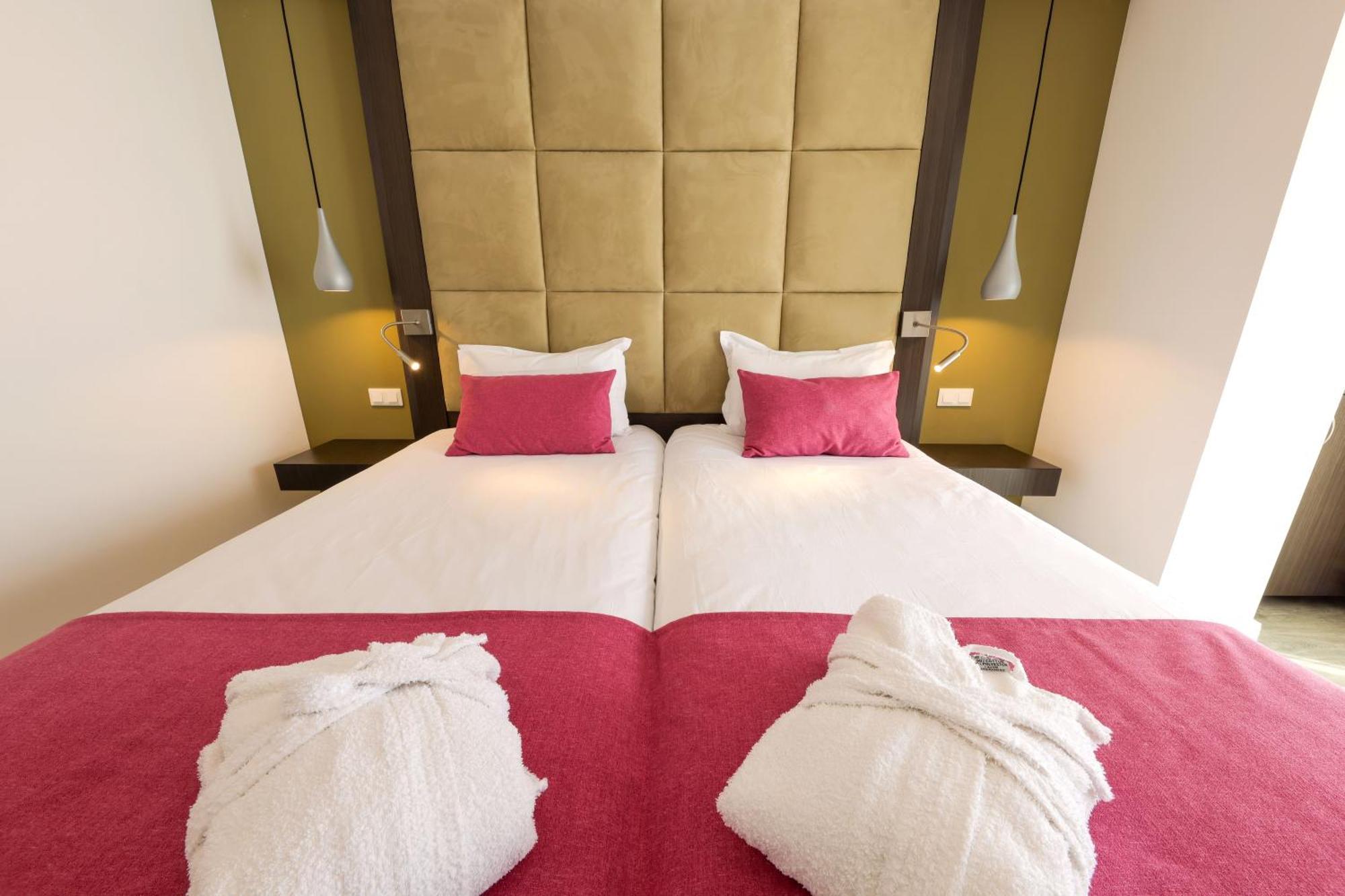 Hotel Saint Christophe カルヴィ エクステリア 写真