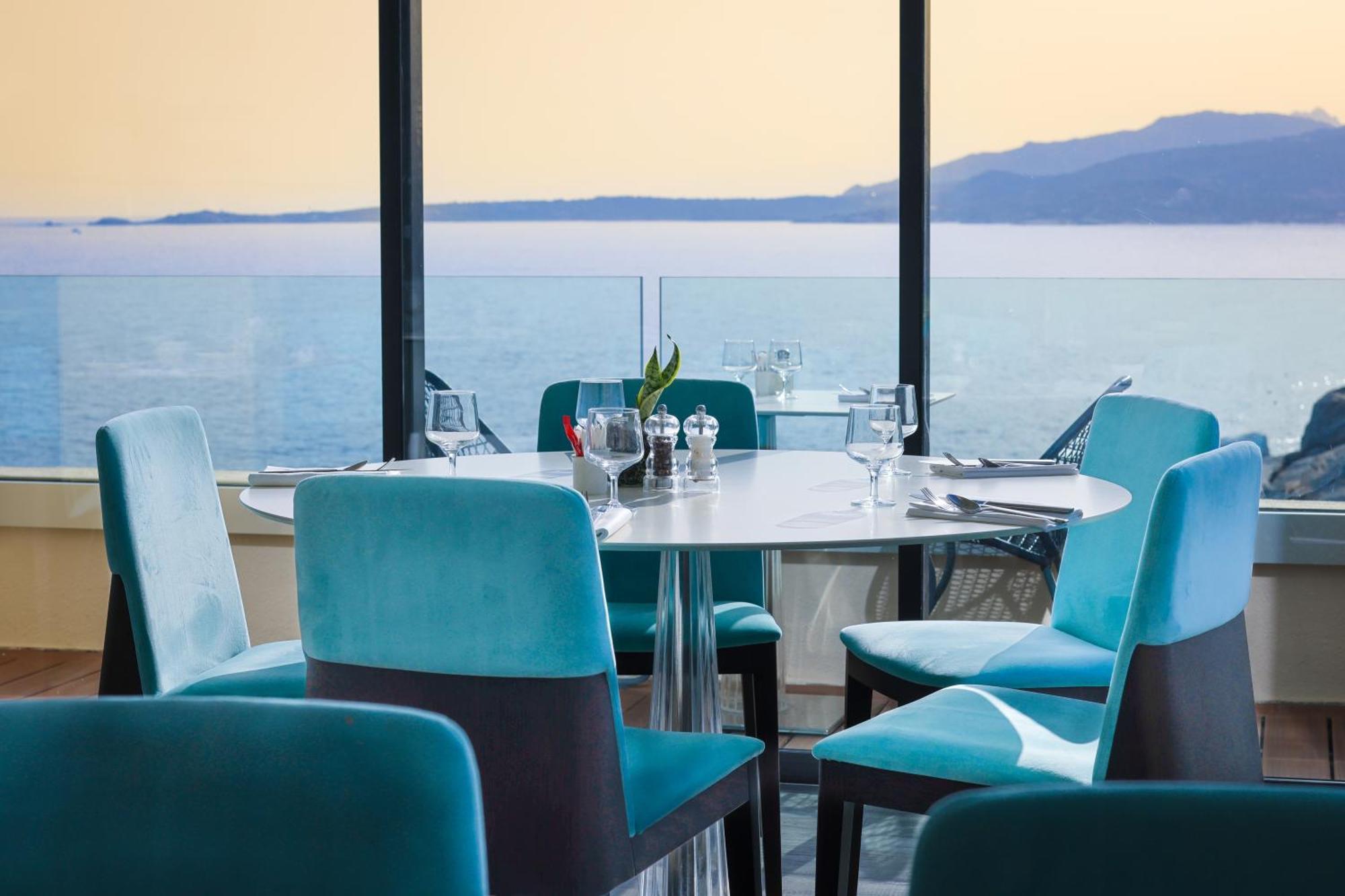 Hotel Saint Christophe カルヴィ エクステリア 写真