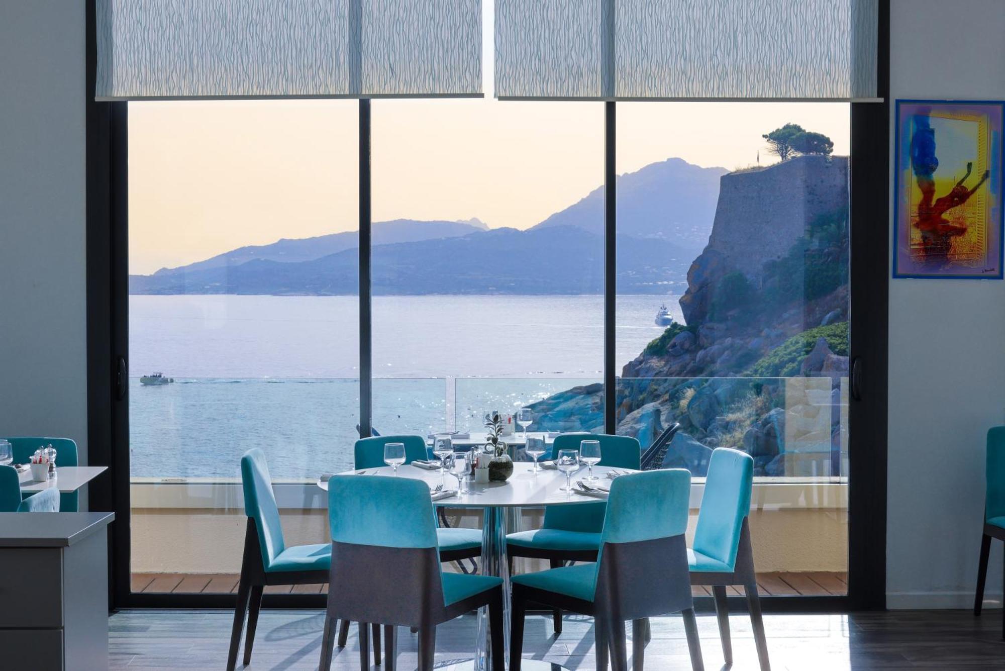 Hotel Saint Christophe カルヴィ エクステリア 写真